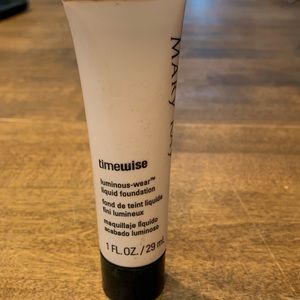 Mark Kay Foundation Ivorie 2